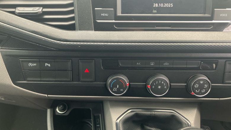 Volkswagen Transporter T32 Swb Diesel 2.0 TDI 110 Highline Kombi Van